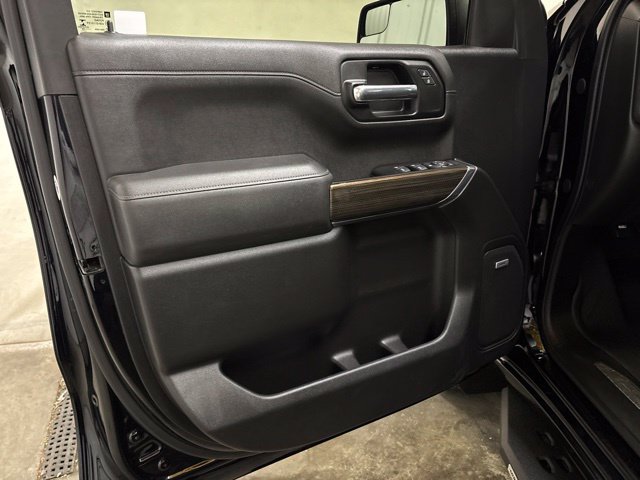 Used 2019 Chevrolet Silverado 1500 LT Trail Boss AWD/4WD image 37