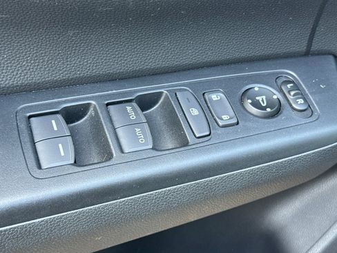 Used 2024 Honda CR-V EX image 14