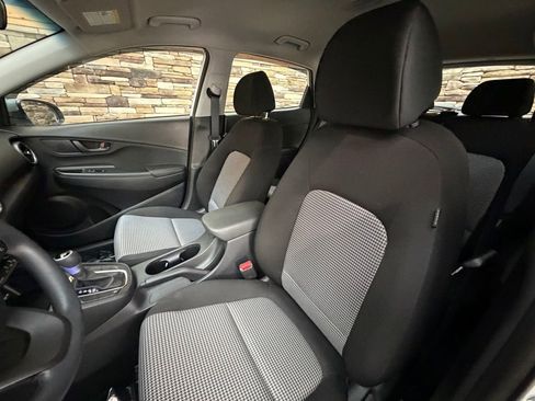 Used 2023 Hyundai Kona SE AWD/4WD image 12