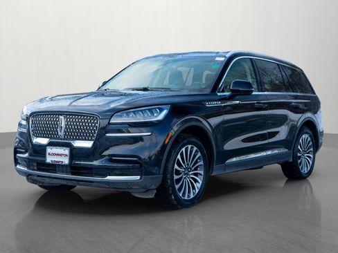 Used 2024 Lincoln Aviator Reserve image 3