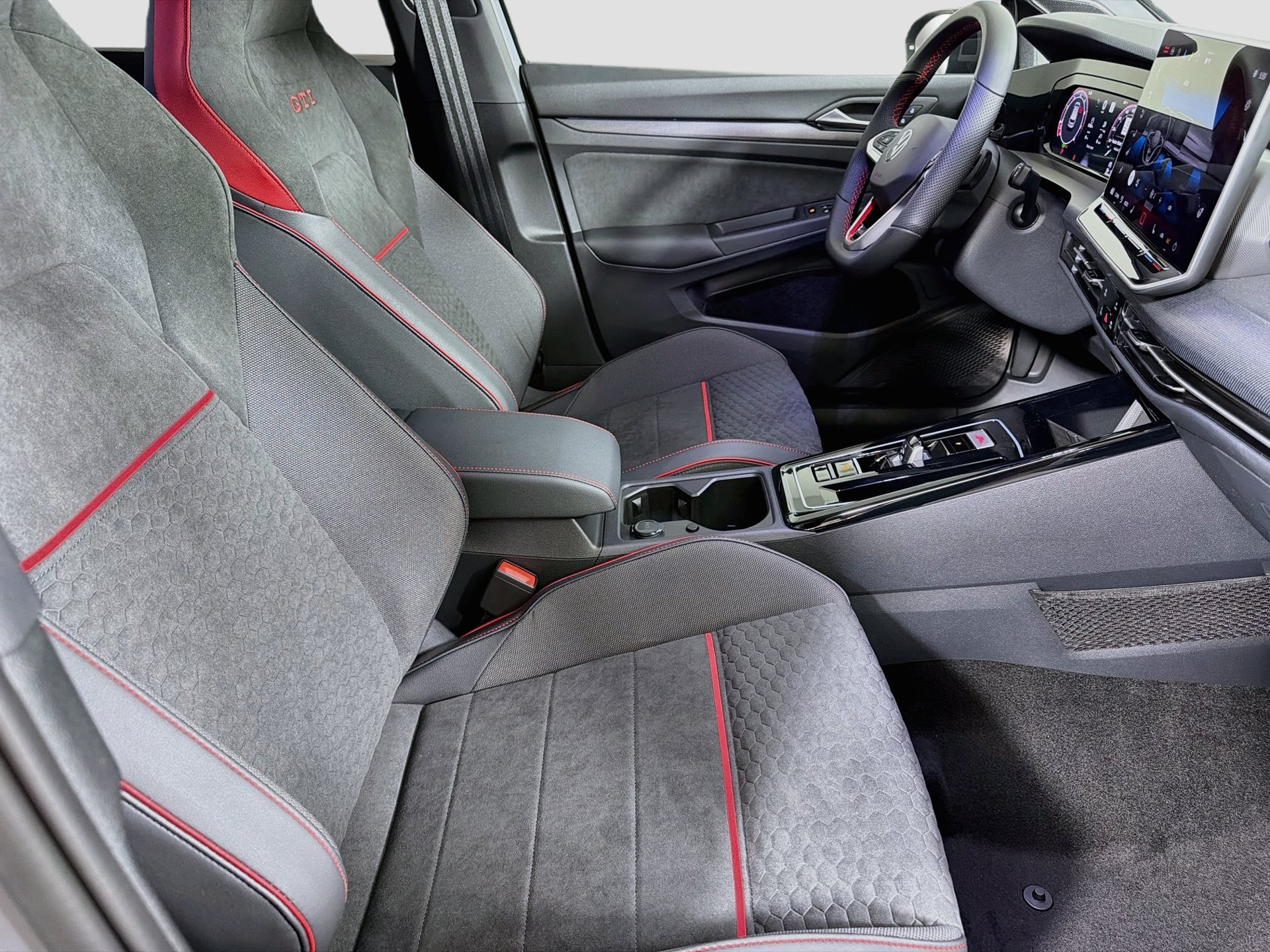 New 2026 Volkswagen GTI SE FWD image 28