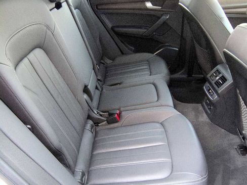 Used 2021 Audi Q5 Premium w/ Convenience Package image 22