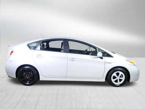Used 2014 Toyota Prius Three w/ Solar Roof Package FWD image 8