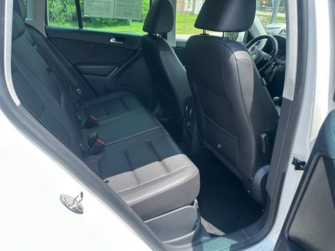 Used 2014 Volkswagen Tiguan SE FWD image 21