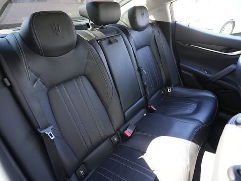 Used 2015 Maserati Ghibli S Q4 AWD/4WD image 29