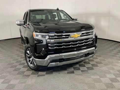Used 2023 Chevrolet Silverado 1500 LTZ AWD/4WD image 10