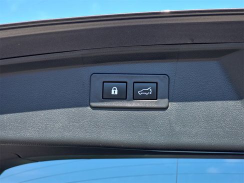 Certified 2023 Subaru Outback Limited image 13