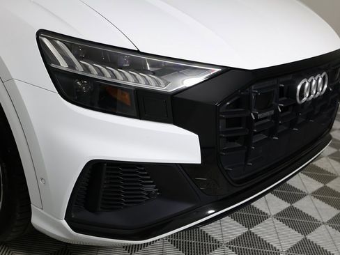 Used 2019 Audi Q8 Prestige image 41
