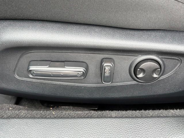 Used 2025 Honda Accord SE image 4