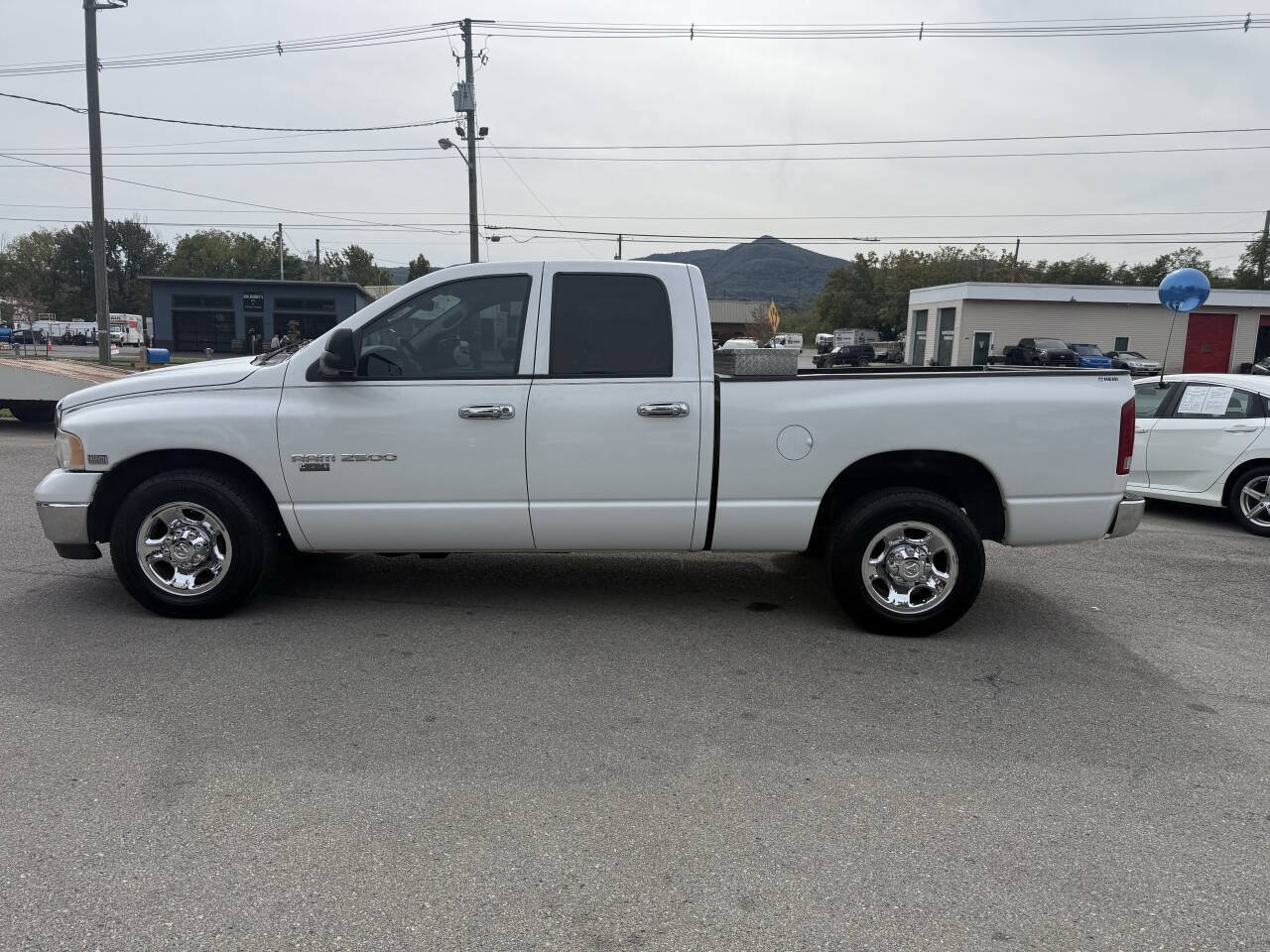 Used 2004 Dodge Ram 2500 Truck SLT w/ Trailer Tow Group RWD image 9