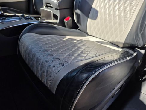 Used 2017 INFINITI QX70 2WD w/ Limited Package image 23