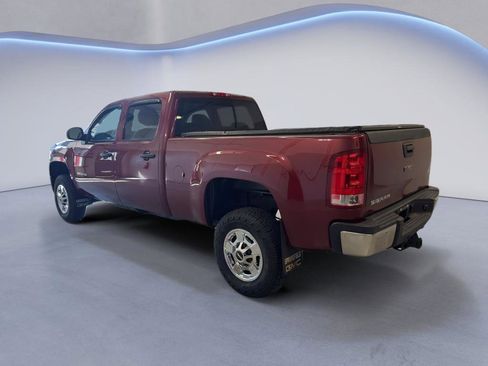 Used 2014 GMC Sierra 2500 SLE w/ SLE Preferred Package AWD/4WD image 4