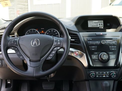 Used 2019 Acura ILX FWD image 17