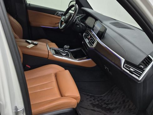Used 2022 BMW X5 xDrive40i AWD/4WD image 13