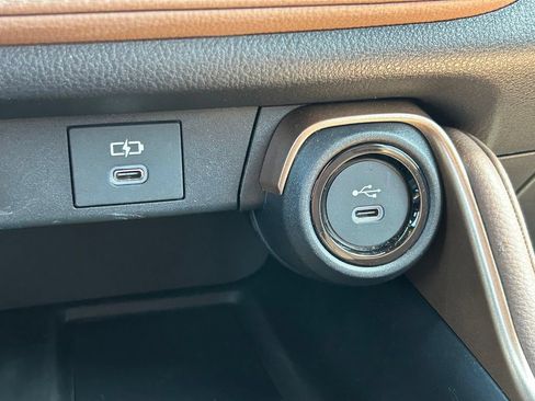 Used 2025 Toyota Grand Highlander AWD Hybrid image 36