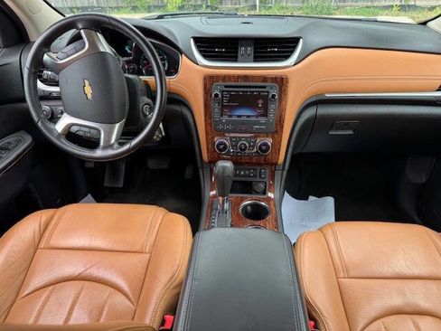 Used 2013 Chevrolet Traverse LTZ FWD image 25