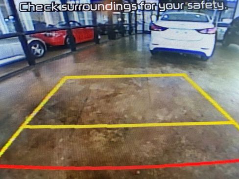 Used 2019 Kia Sorento LX image 15