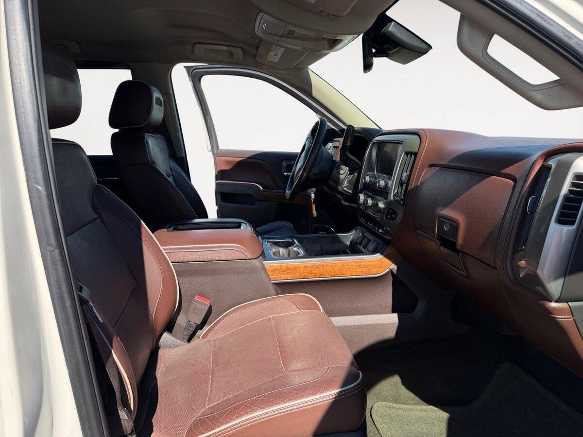 Used 2014 Chevrolet Silverado 1500 High Country w/ High Country Premium Package AWD/4WD image 15