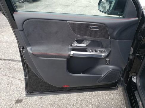 Certified 2023 Mercedes-Benz GLB 250 4MATIC image 13
