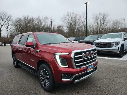 New 2025 GMC Yukon XL Elevation image 3