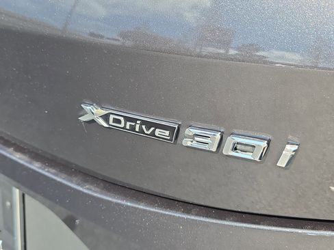Used 2025 BMW X4 xDrive30i image 4