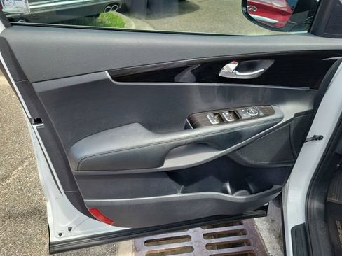Used 2020 Kia Sorento L FWD image 16