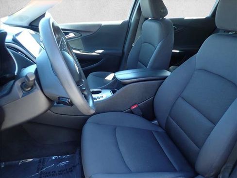Used 2022 Chevrolet Malibu LT FWD image 10