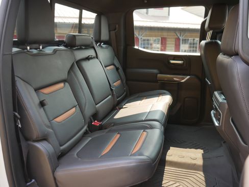 Used 2020 GMC Sierra 1500 AT4 w/ AT4 Premium Package image 32