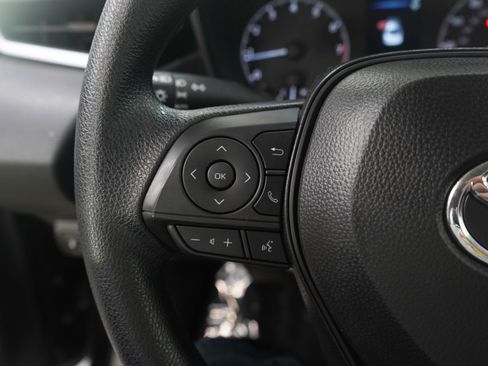 Used 2025 Toyota Corolla LE FWD image 20