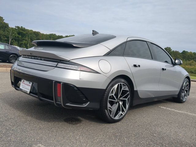 Used 2025 Hyundai Ioniq 6 SEL RWD image 4