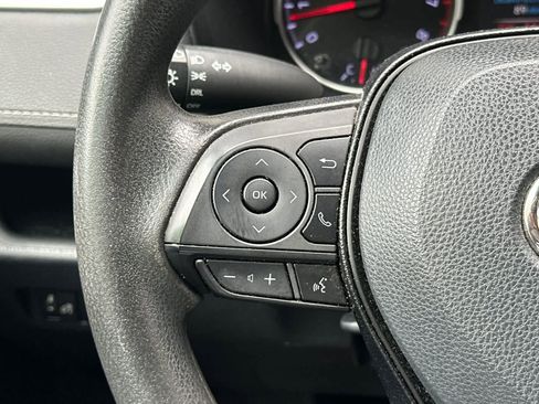 Used 2019 Toyota RAV4 LE w/ Carpet Mat Package FWD image 25