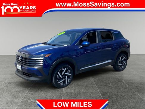 Used 2025 Nissan Kicks SV FWD image 1