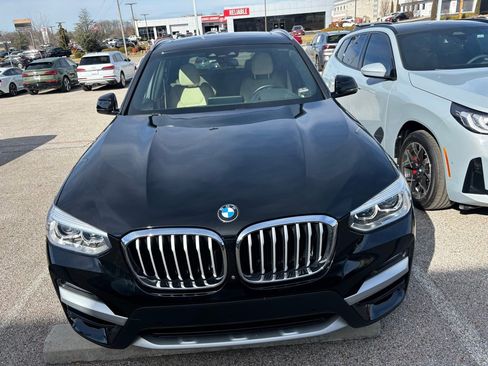 Used 2021 BMW X3 xDrive30e w/ Premium Package image 3