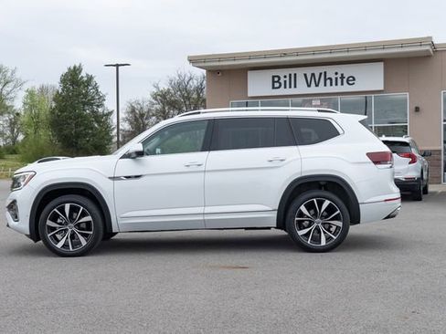 Certified 2024 Volkswagen Atlas SEL Premium R-Line image 3