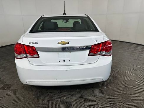 Used 2016 Chevrolet Cruze LT image 4