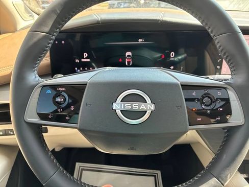 Certified 2025 Nissan Murano Platinum w/ Cargo Package AWD/4WD image 40