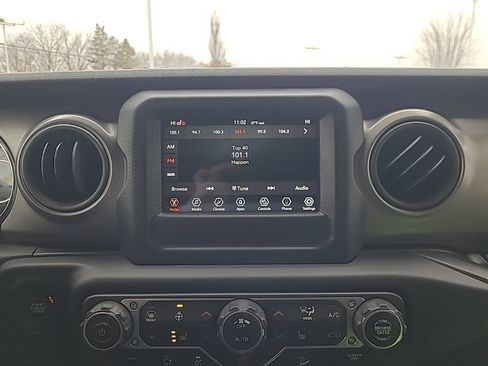 Used 2021 Jeep Wrangler Unlimited Sport AWD/4WD image 22