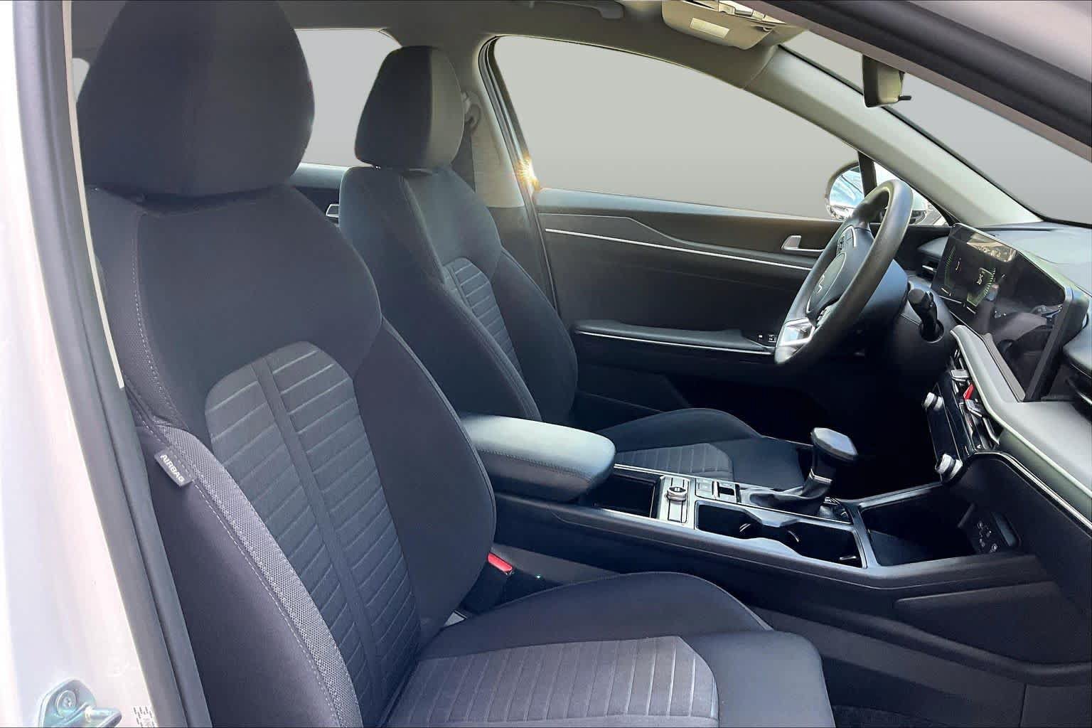 Used 2025 Kia K5 LXS FWD image 9