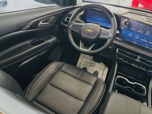 Used 2026 Chevrolet Traverse High Country FWD image 49