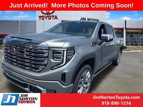 Used 2025 GMC Sierra 1500 Denali AWD/4WD image 1