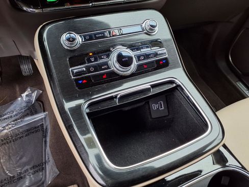 Certified 2023 Lincoln Nautilus Standard w/ Premium Package image 22