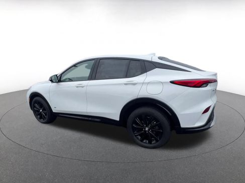 Used 2025 Buick Envista Sport Touring image 10