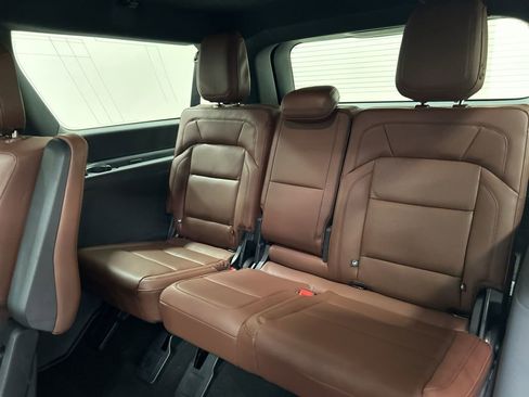 New 2026 Lincoln Navigator L Reserve AWD/4WD image 31