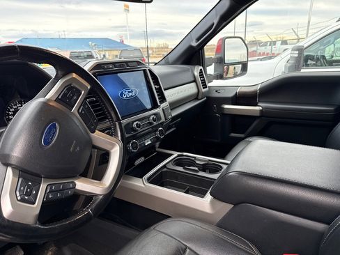 Used 2022 Ford F450 Lariat image 18