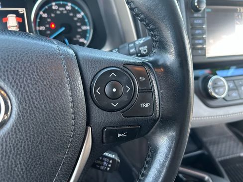 Used 2018 Toyota RAV4 XLE w/ Convenience Package AWD/4WD image 20