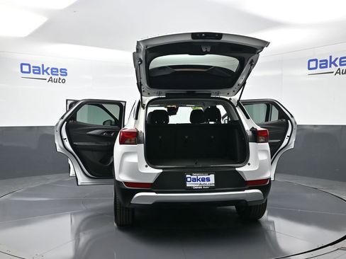 Used 2024 Chevrolet TrailBlazer LT image 55