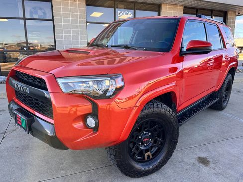 Used 2015 Toyota 4Runner TRD Pro image 2