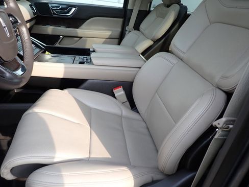 Certified 2024 Lincoln Navigator Premiere image 15