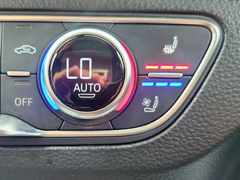 Used 2018 Audi Q5 Prestige w/ Prestige Package AWD/4WD image 34