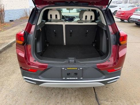 Used 2023 Buick Encore GX Preferred w/ Cold Weather Comfort Package AWD/4WD image 5